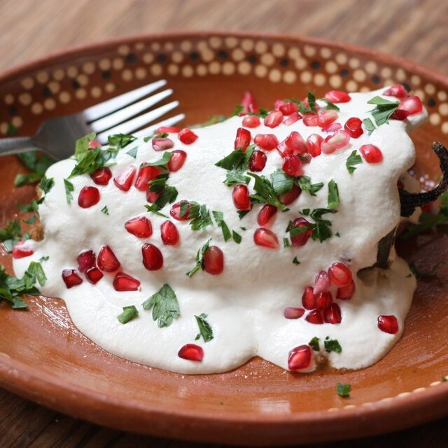 chiles en nogada