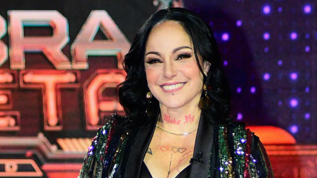 Lolita Cortés renuncia a «La Granja VIP» por ansiedad y podría pagar hasta 50 000 USD (≈ 920 mil pesos) de multa por incumplimiento contractual.